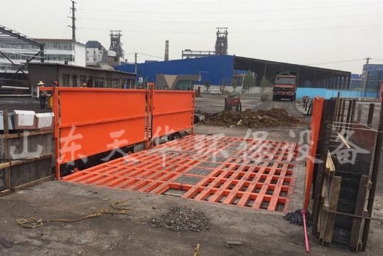 點擊查看詳細信息<br>標(biāo)題：重型8m長定制洗車機 閱讀次數(shù)：4426